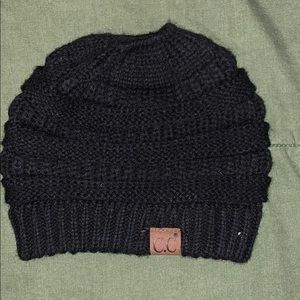 WOMEN’S C.C. MESSY BUN BEANIE